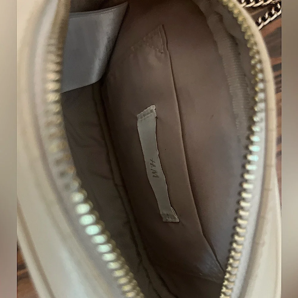 Small H&M cream colored purse - Picture 4 of 5
